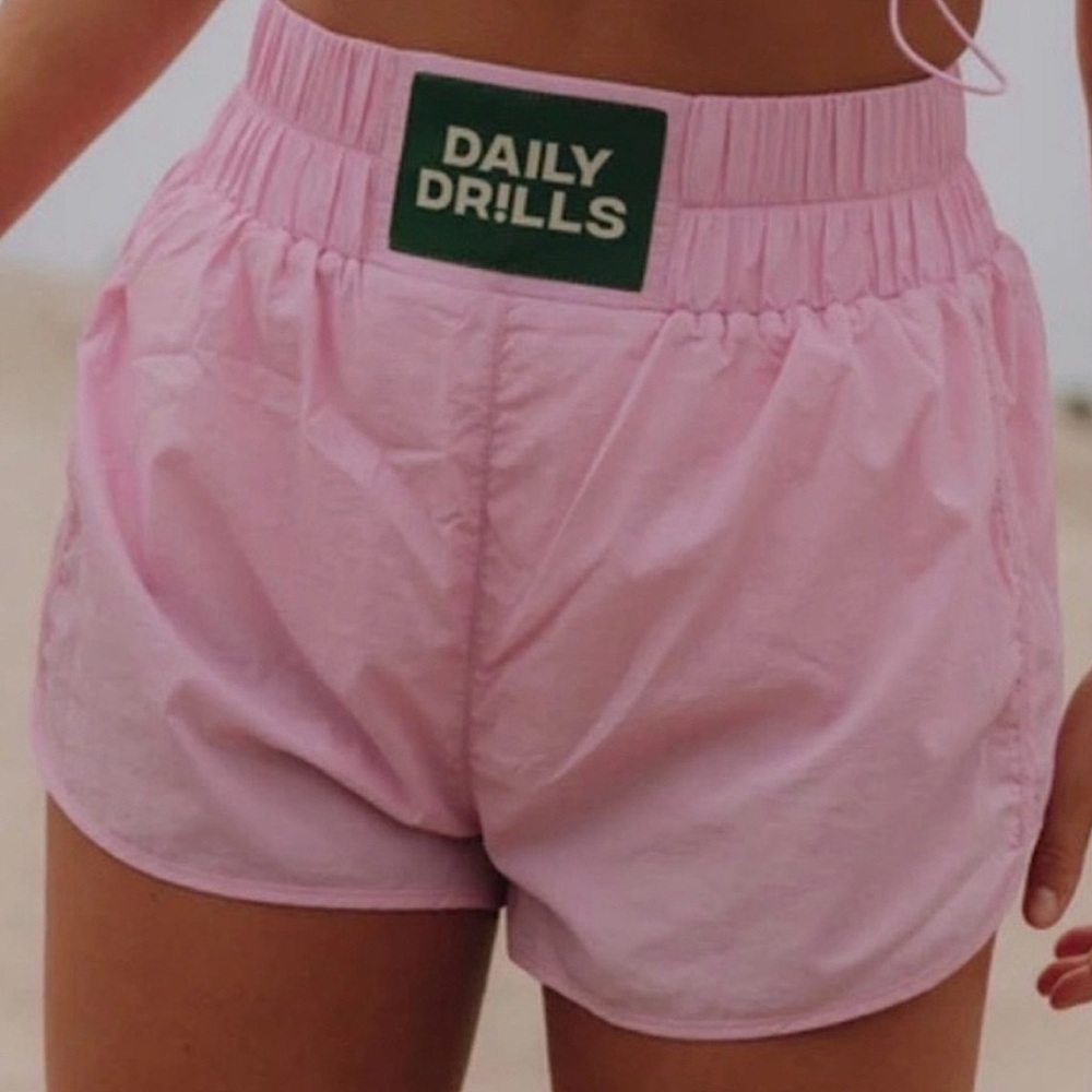 Daily Drills Bounce Ladybird Shorts - Picture 3 of 4